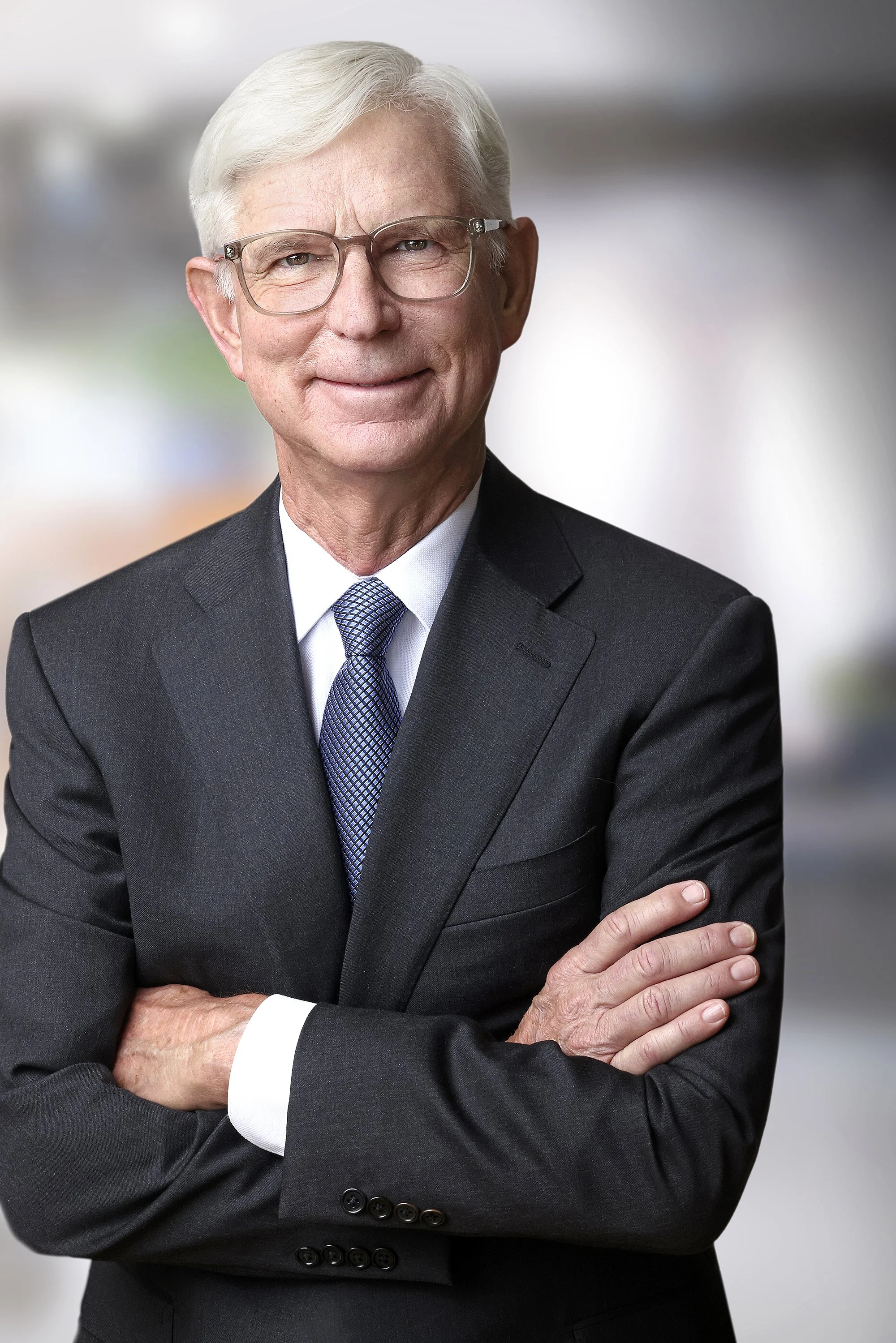 Corporate headshots in Los Angeles. Business headshot Los Angeles corporate photographer Kendo Brown, specializing in brand-building headshots for professionals, realtor headshots, corporate headshot photography, team headshots and branding for execu