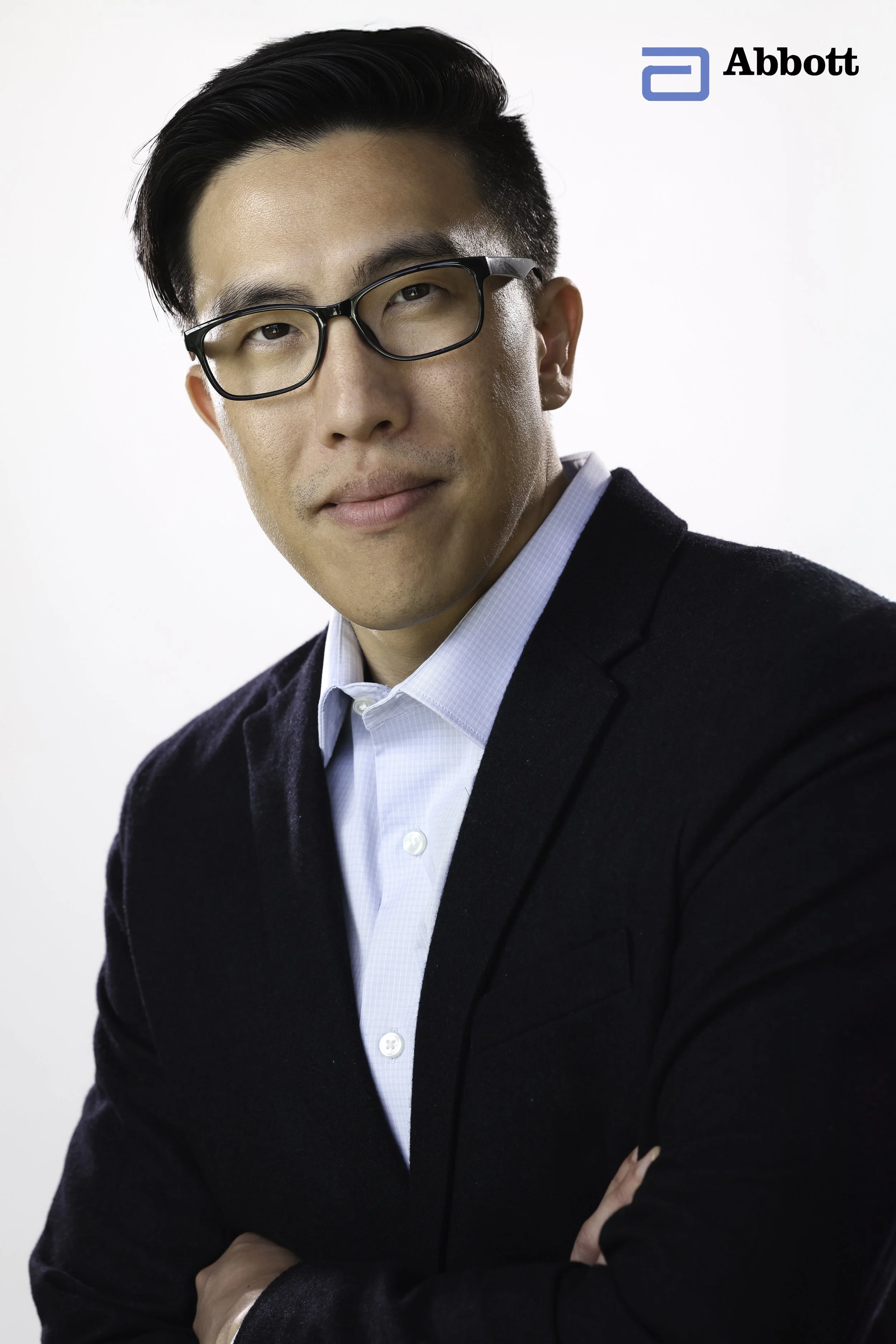 Dramatic business headshot by top Los Angeles corporate photographer Kendo Brown, specializing in brand-building headshots for professionals, realtor headshots, corporate headshots, team headshots and branding for executives in Los Angeles 90210, 902