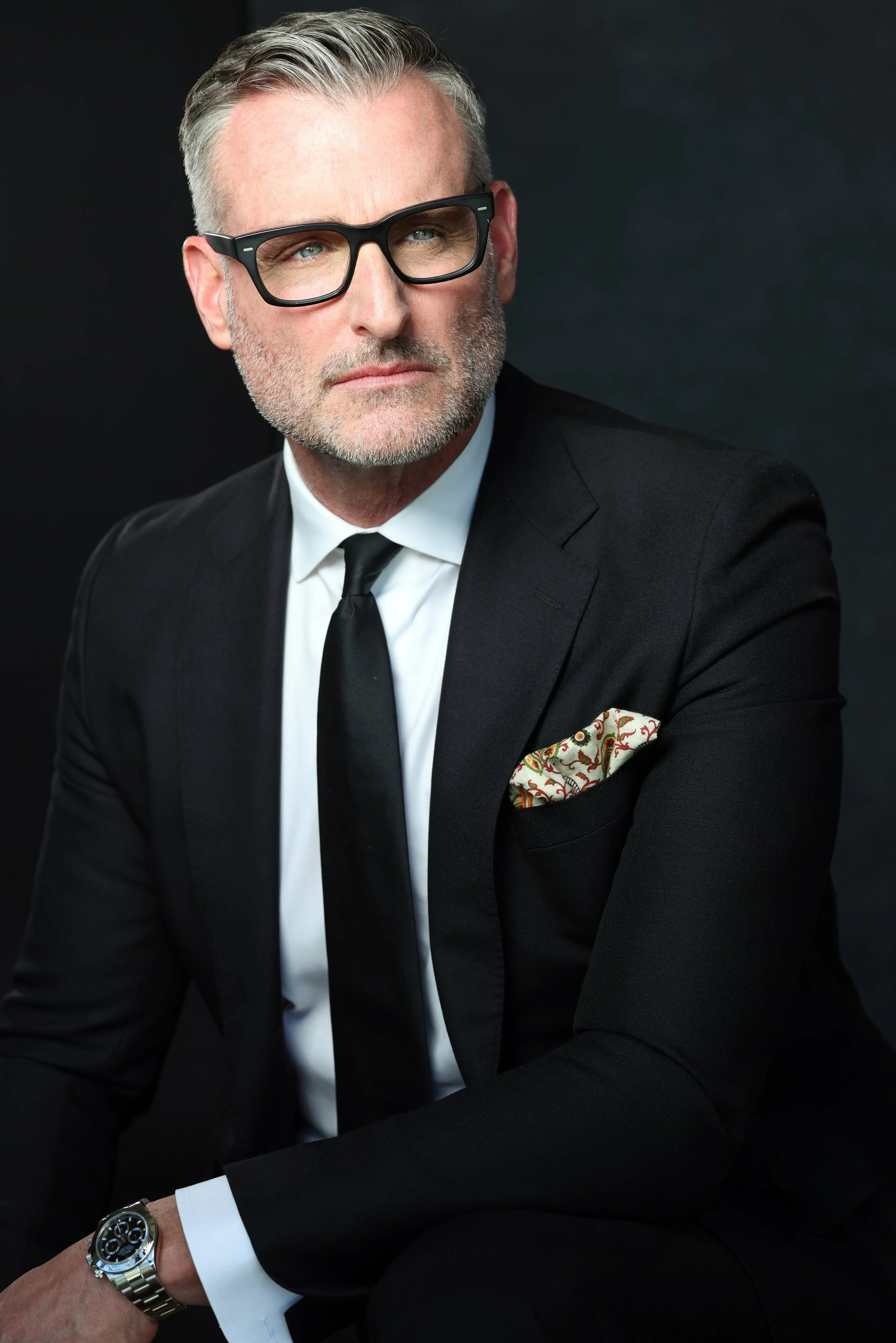 Luxury retailer headshot by top Los Angeles corporate photographer Kendo Brown, specializing in brand-building headshots for professionals, realtor headshots, corporate headshots, team headshots and branding for executives in Los Angeles 90210, 90212