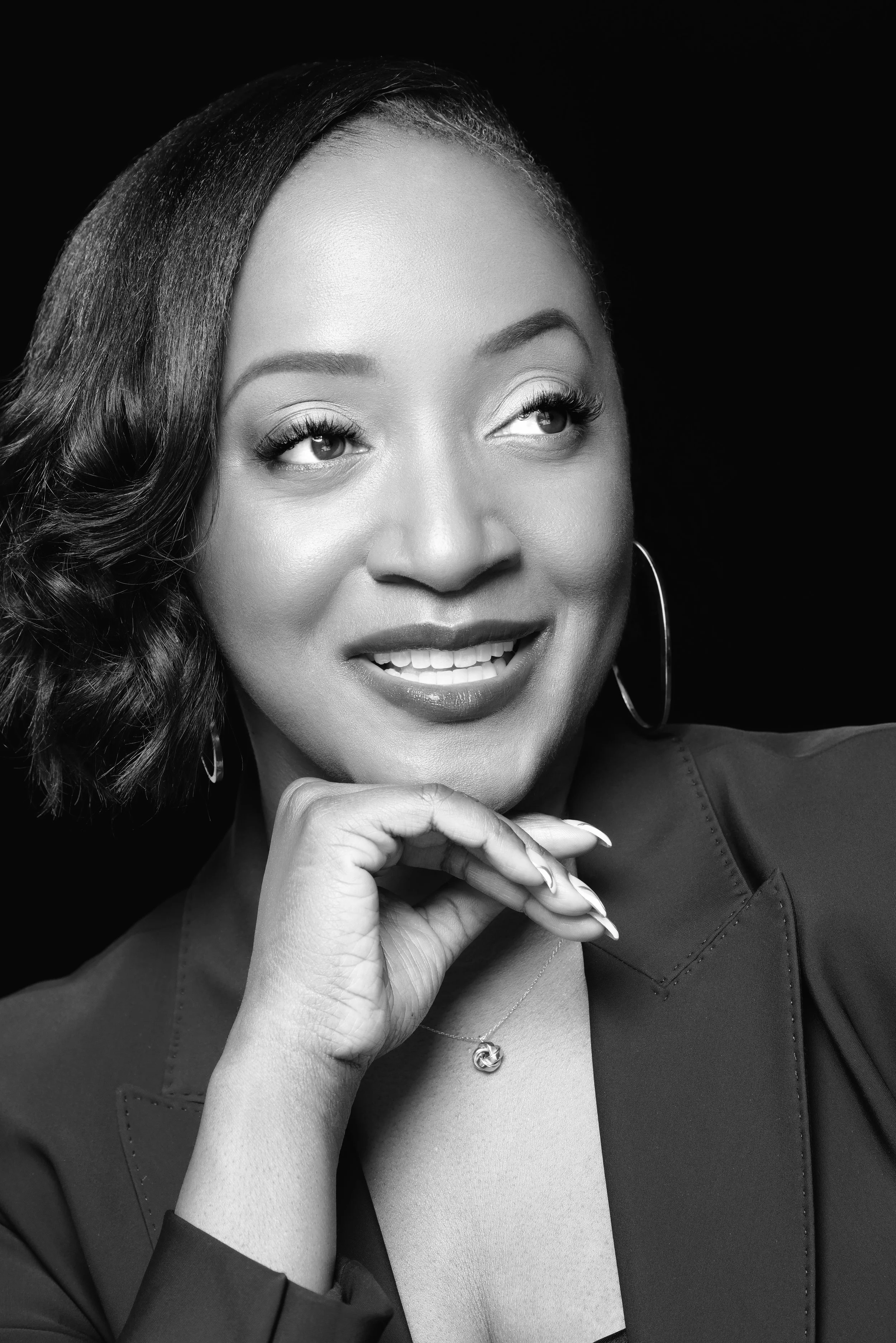 Corporate headshots in Los Angeles. Business headshot Los Angeles corporate photographer Kendo Brown, specializing in brand-building headshots for professionals, realtor headshots, corporate headshot photography, team headshots and branding for execu