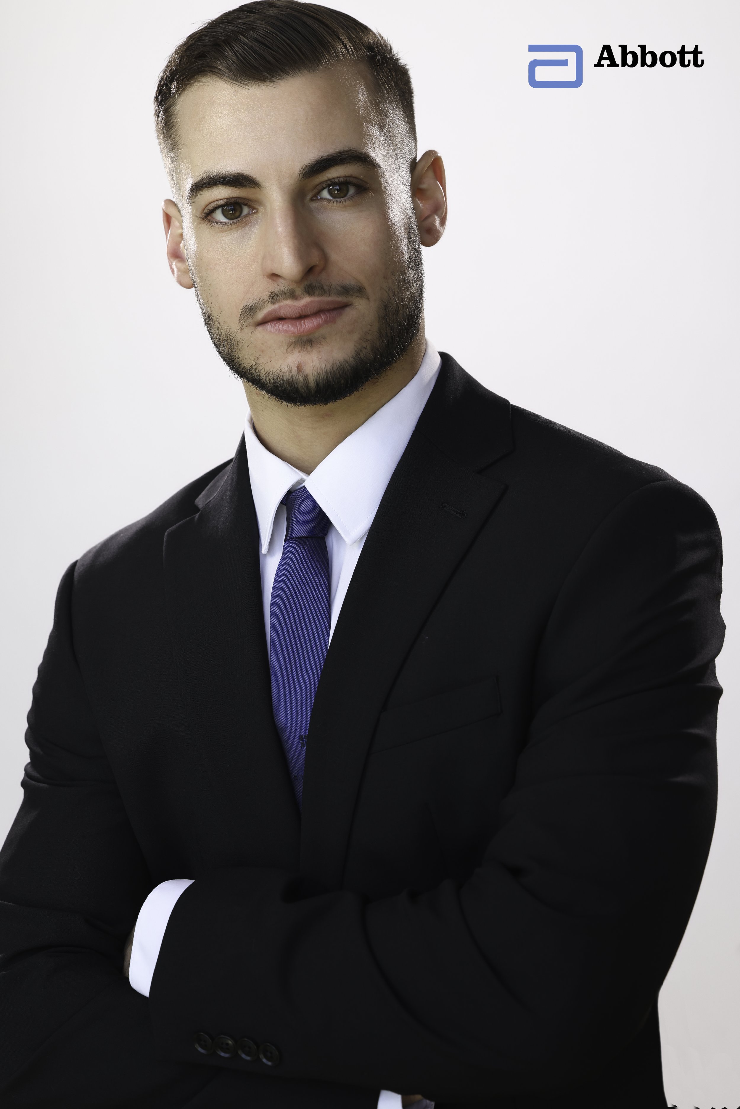 Corporate headshot for Abbott Labratories by top Los Angeles corporate photographer Kendo Brown, specializing in brand-building headshots for professionals, realtor headshots, corporate headshots, team headshots and branding for executives in Los Ang