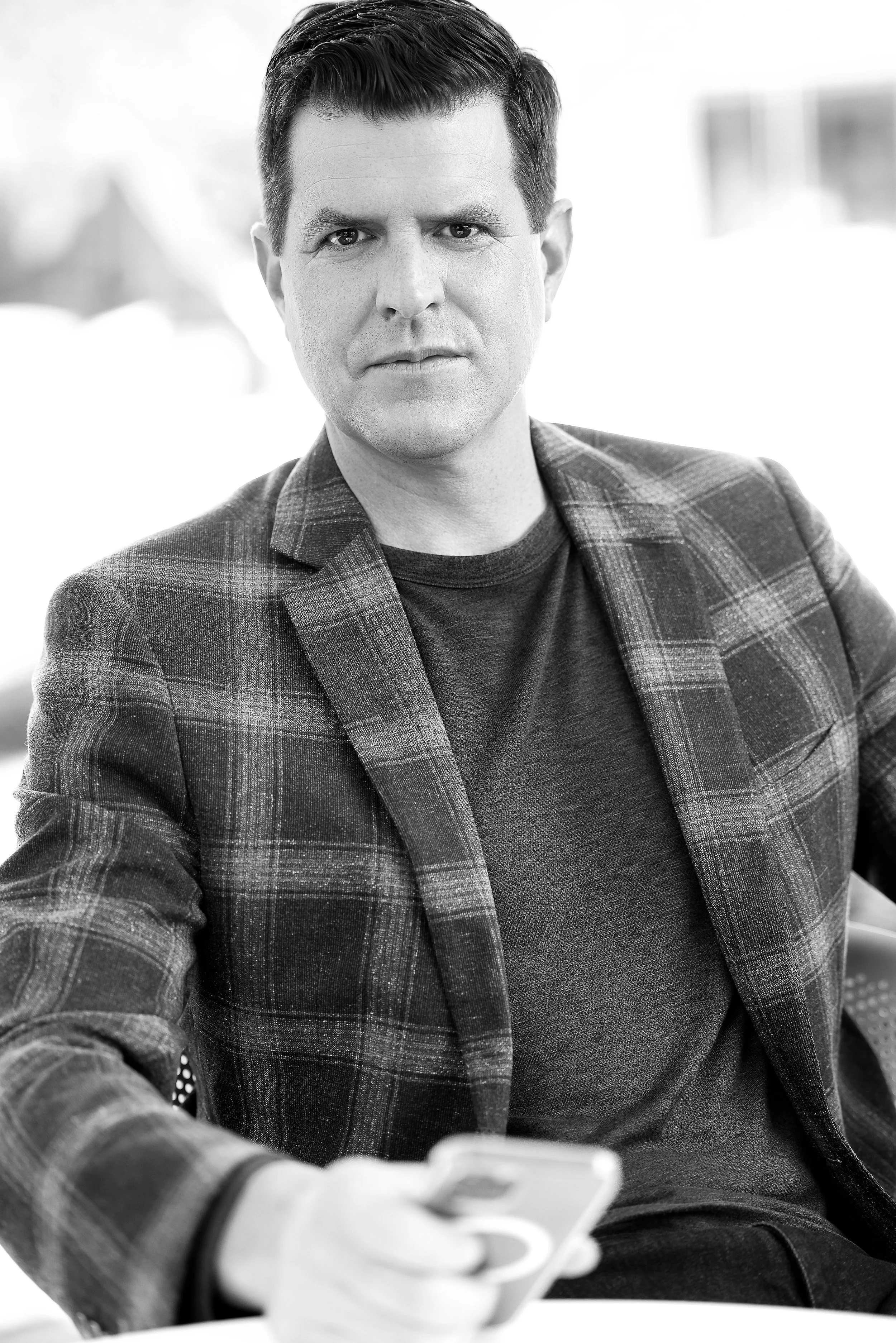 Lifestyle photo of a luxury realtor by KKenneth Dolin LA's top executive photo studio, creating one-of-a-kind luxury real estate photography and video for clients in Los Angeles, Beverly Hills and more. Branding-photography for top producing Luxury r