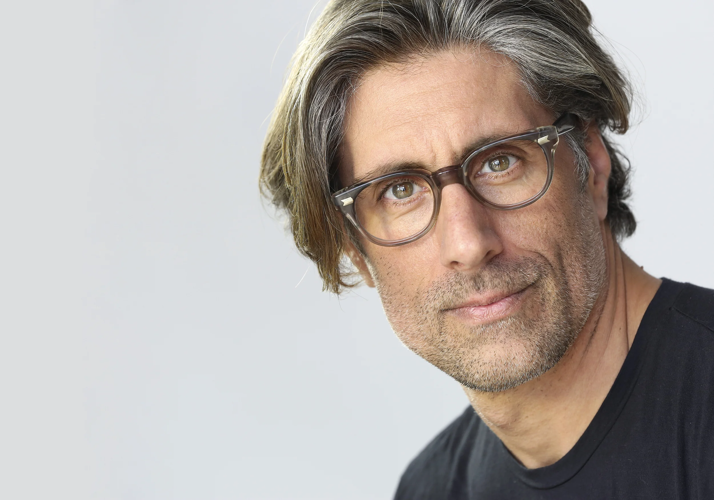 Best acting headshots in Los Angeles, Kenneth Dolin Photography specializes in theatrical headshots for the top talent agencies in Los Angeles and the best acting teachers in Los Angeles. Voted top L.A. headshot photographer.