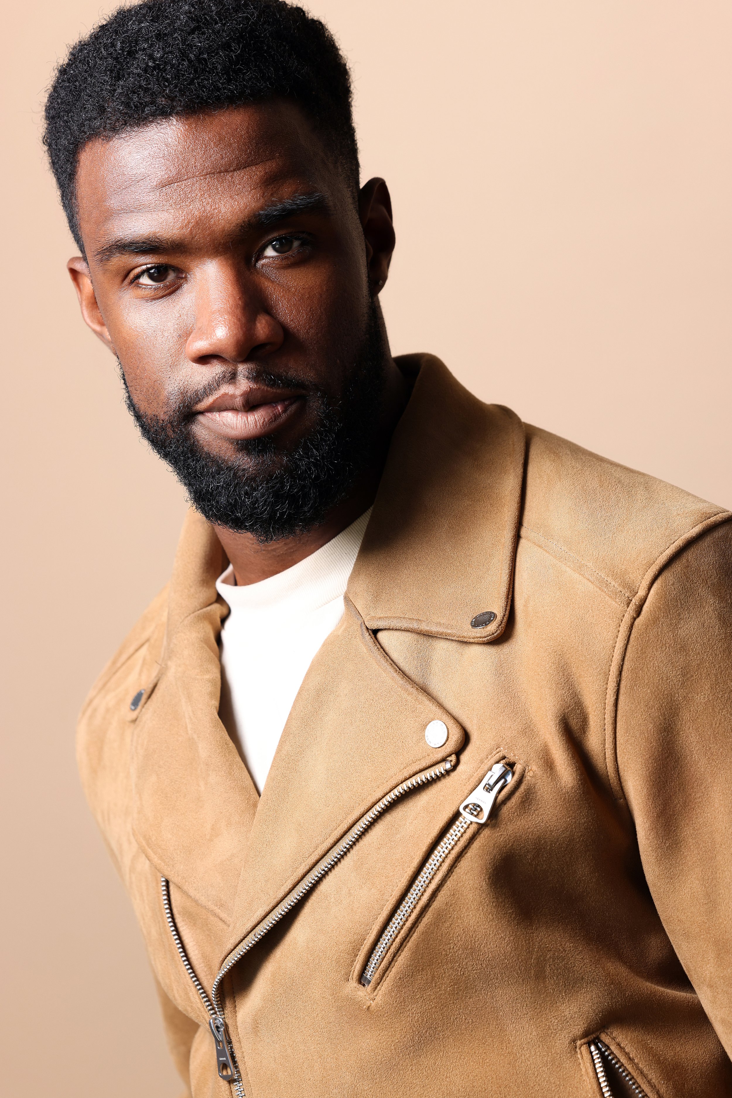 Best acting headshots in Los Angeles, Kenneth Dolin Photography specializes in theatrical headshots for the top talent agencies in Los Angeles and the best acting teachers in Los Angeles. Voted top L.A. headshot photographer.