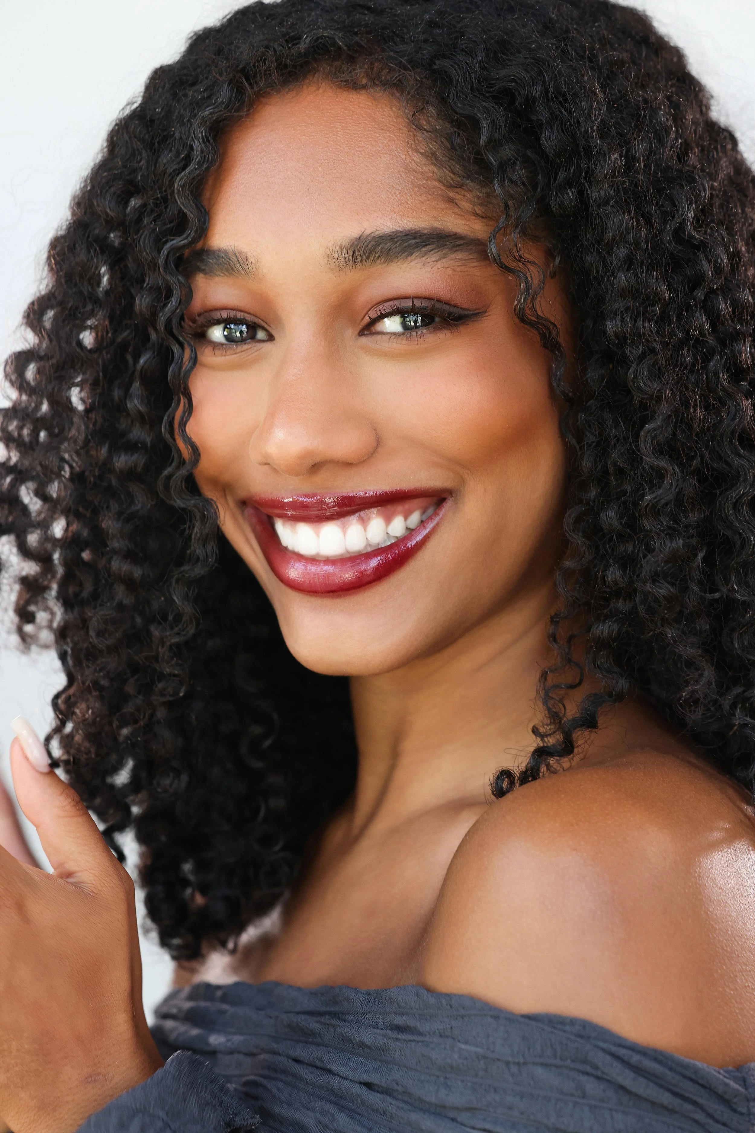 Best acting headshots in Los Angeles, Kenneth Dolin Photography specializes in theatrical headshots for the top talent agencies in Los Angeles and the best acting teachers in Los Angeles. Voted top L.A. headshot photographer.