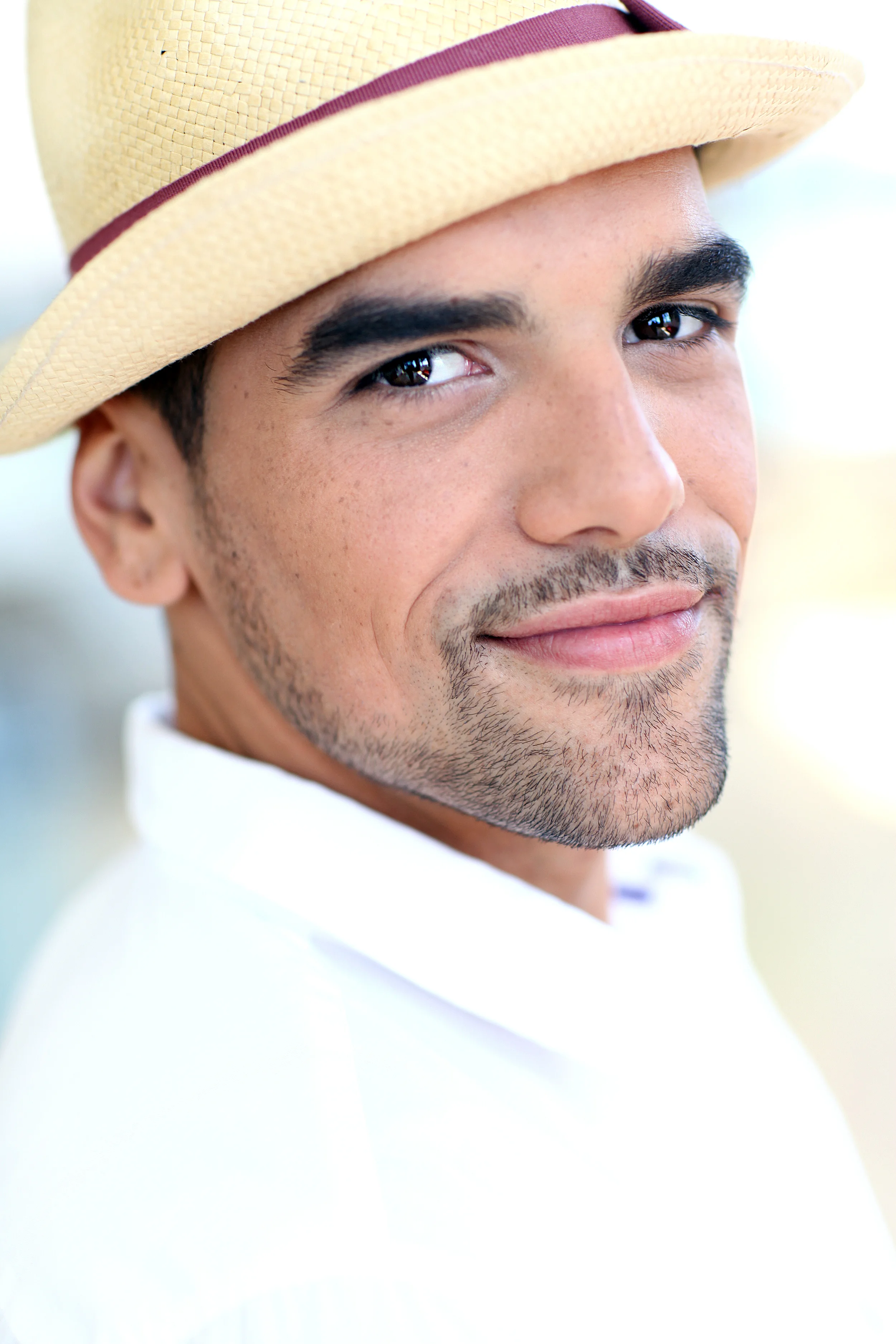 Actor headshot by photographer Kenneth Dolin, shooting acting headshots, celebrity headshots, and actor portraits for the top talent agencies in Los Angeles and best managers in Los Angeles.  Backstage award winner for best headshot photographer. Fea