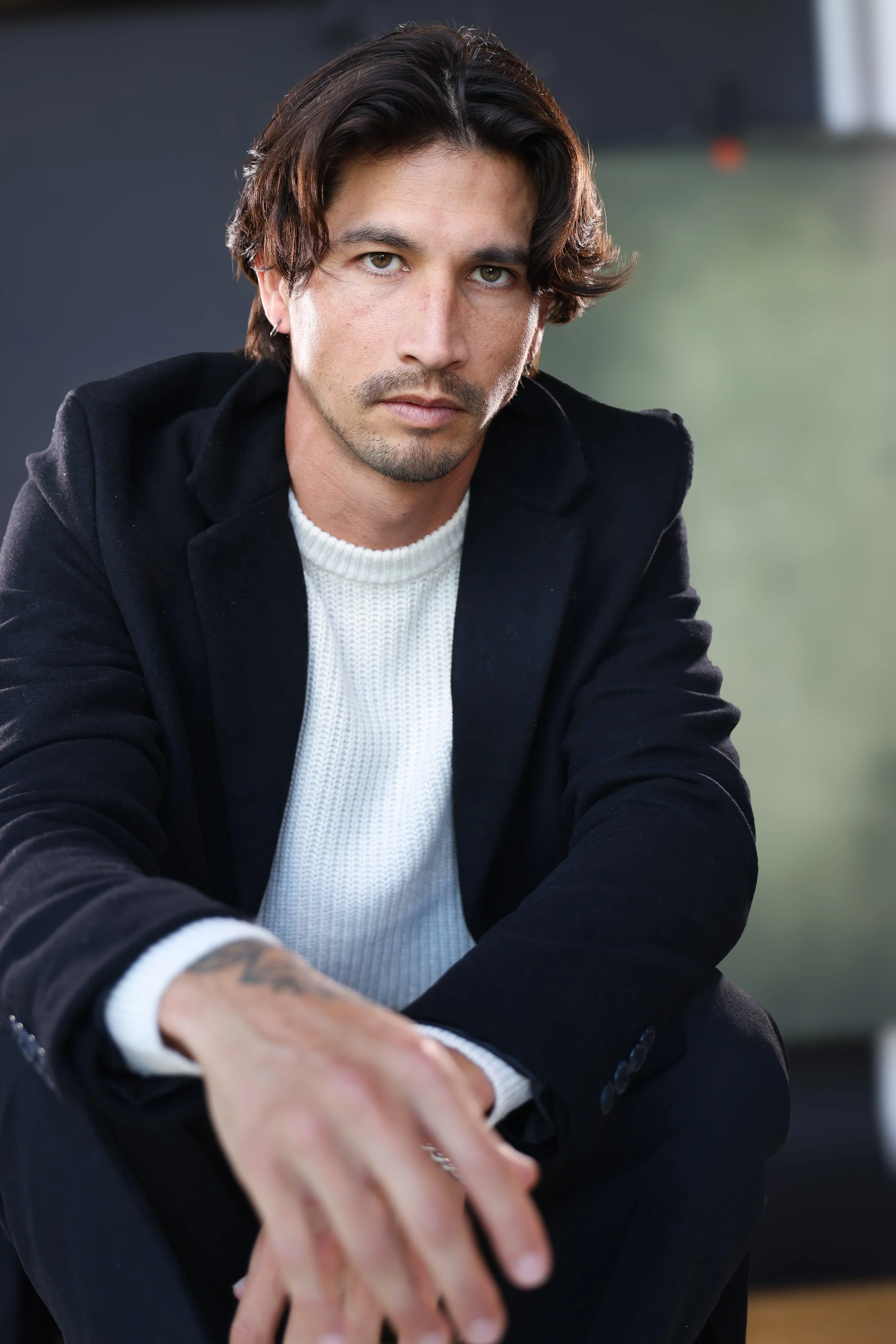 Headshot by photographer Kenneth Dolin, shooting acting headshots, celebrity headshots, and actor portraits for the top talent agencies in Los Angeles and best managers in Los Angeles.  Winner for best headshot photographer. Headshots in Los Angeles 