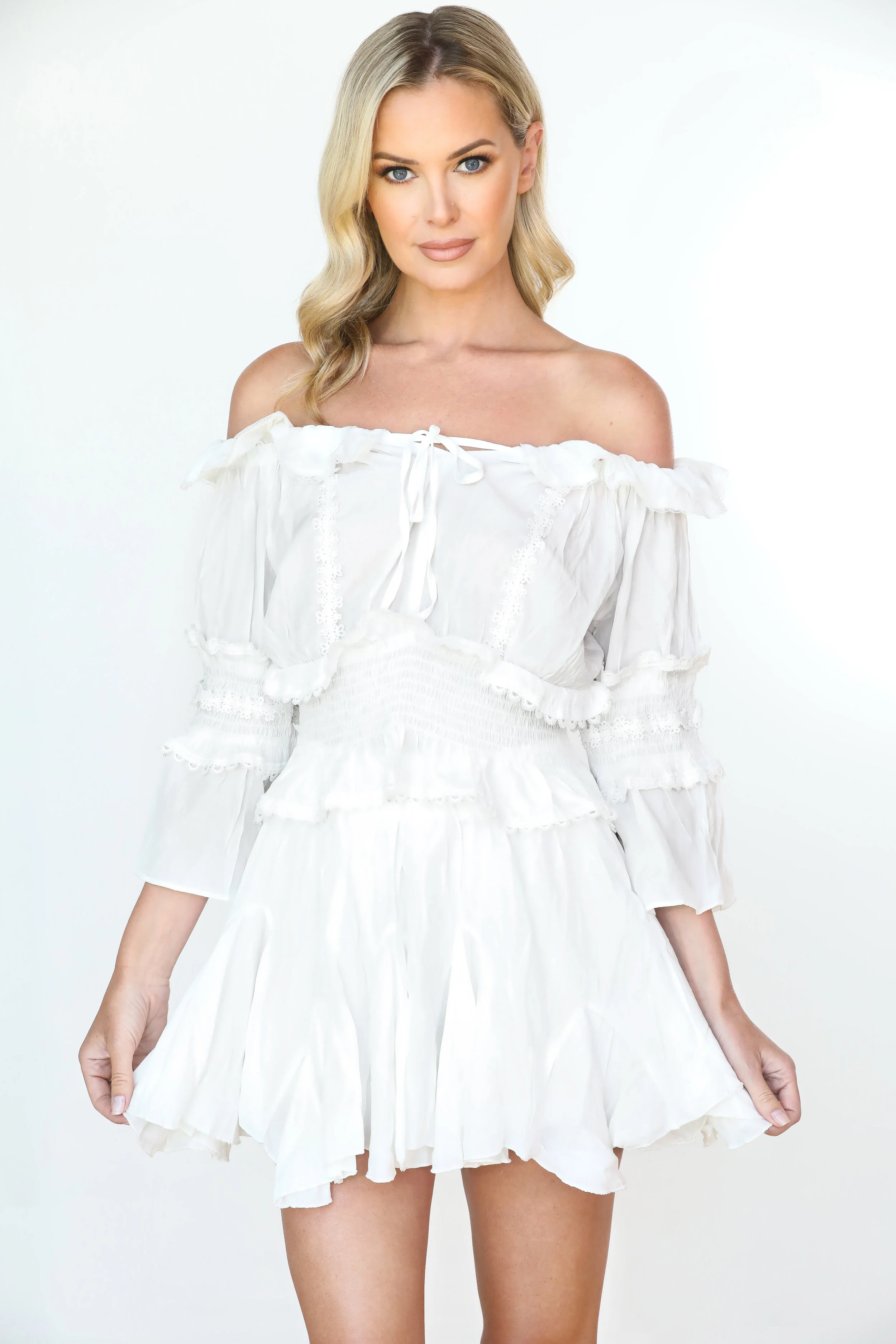 Model photographed by Los Angeles photographer Kenneth Dolin. Top Los Angeles photographer specializing in model photography, beauty photography and editorial shoots for top modeling agencies and magazine photography. Agency recommended by Wilhemina 