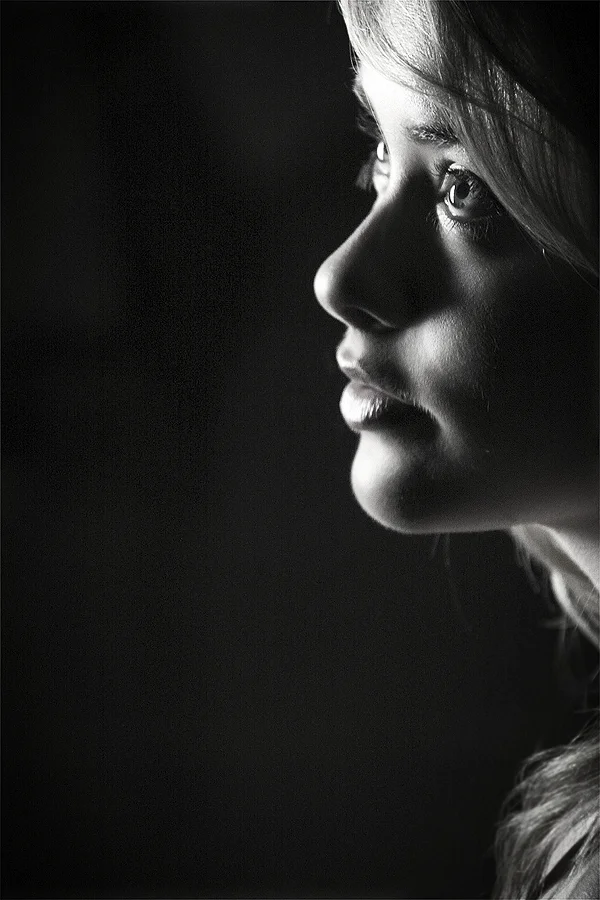 Model photographed by Los Angeles photographer Kenneth Dolin. Top Los Angeles photographer specializing in model photography, beauty photography and editorial shoots for top modeling agencies and magazine photography. Agency recommended by Wilhemina 