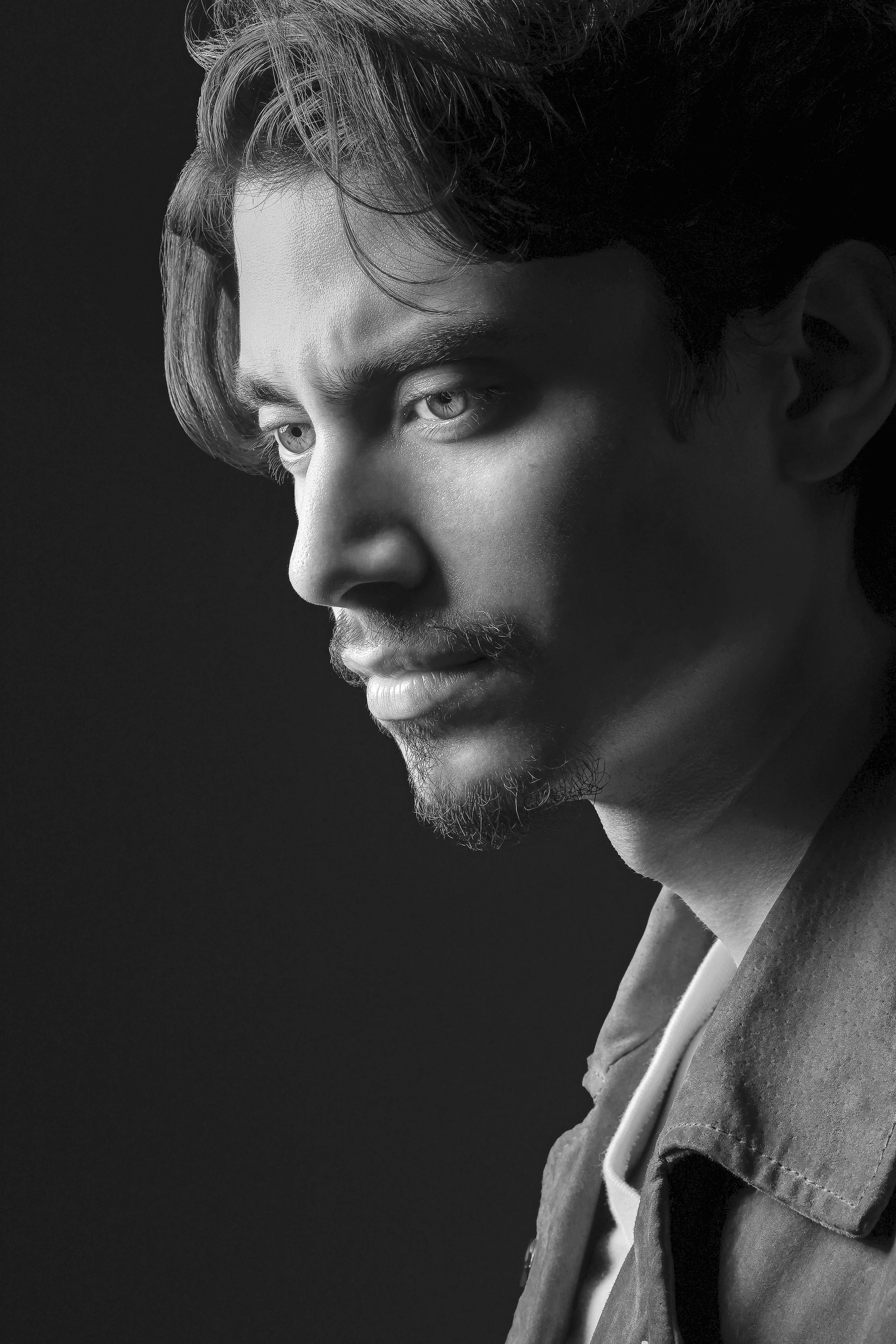 Portrait by Los Angeles photographer Kenneth Dolin. Portraits in Los Angeles. Los Angeles Headshots. Headshot photographer in Los Angeles. Los Angeles photographer. 