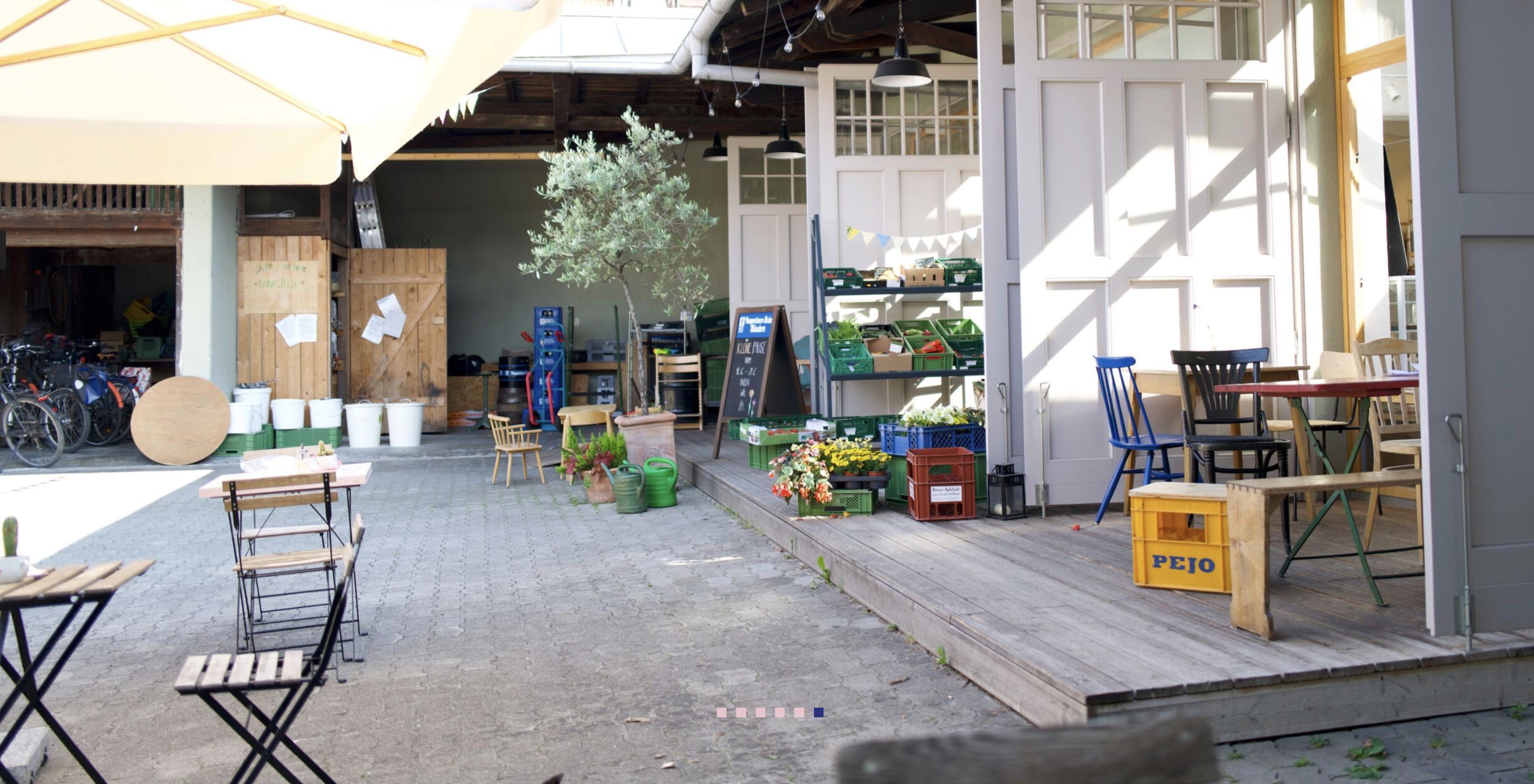 Cafe branding by Kendo Brown Photography specializing in lifestyle photography. Branding photography. Photo shoot by Kendo Brown photographer in Los Angeles. Top photographer. Business photography for executives. Branding photography specialist. Pers