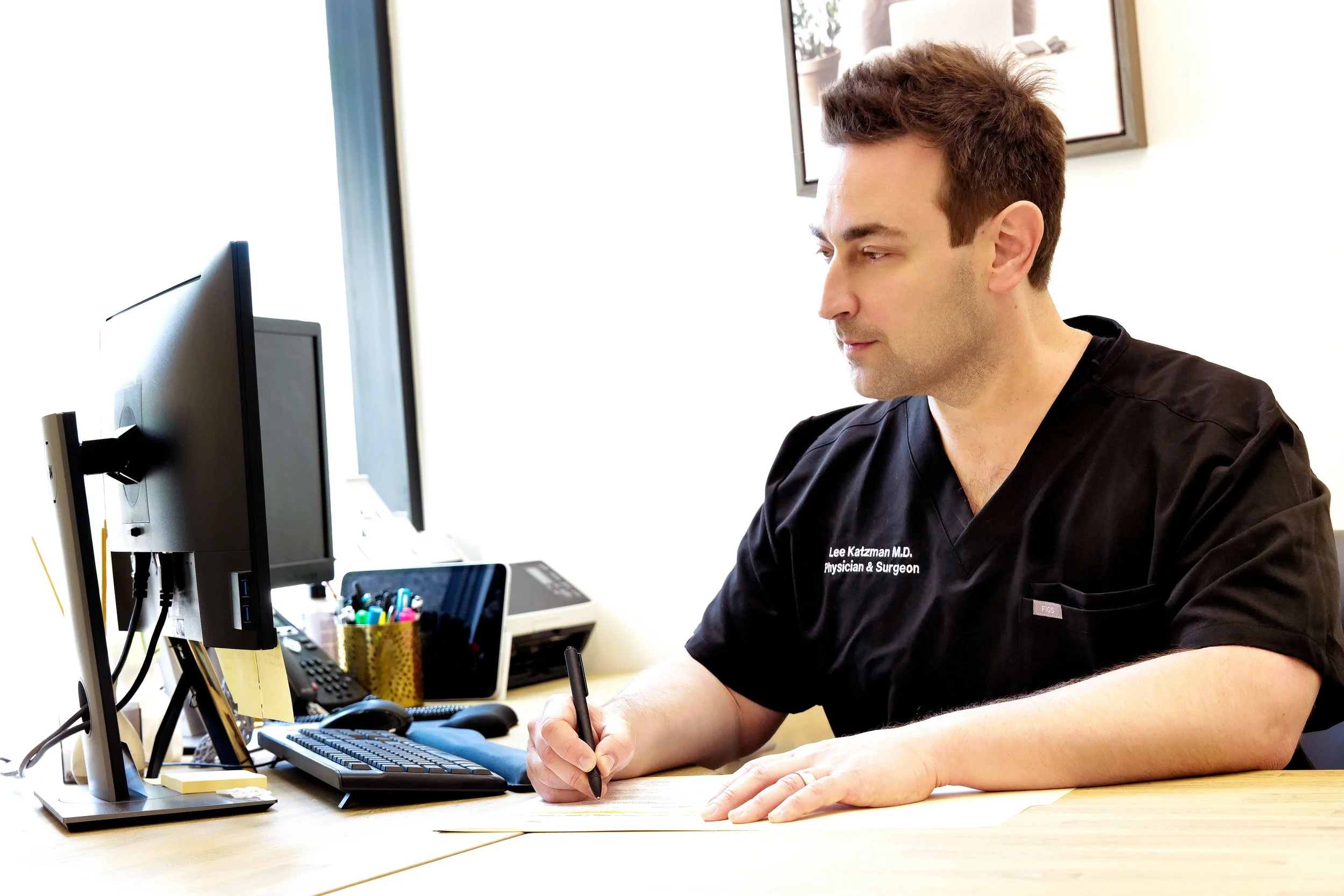 Environmental portrait of a physician by Kenneth Dolin photography (Copy) (Copy) (Copy) (Copy) (Copy) (Copy) (Copy)