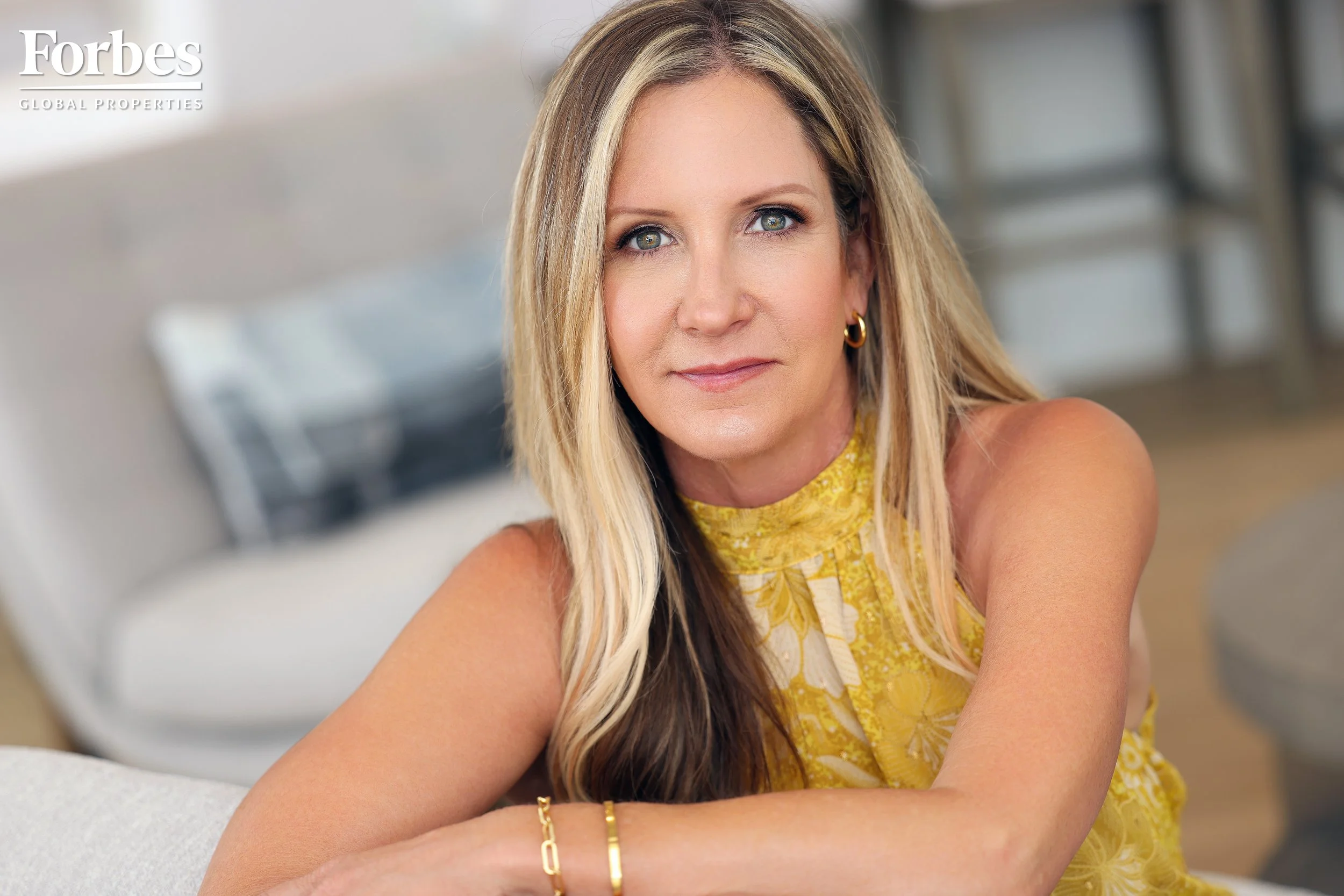 Realtor headshot and executive branding photography by top Los Angeles corporate photographer Kenneth Dolin.