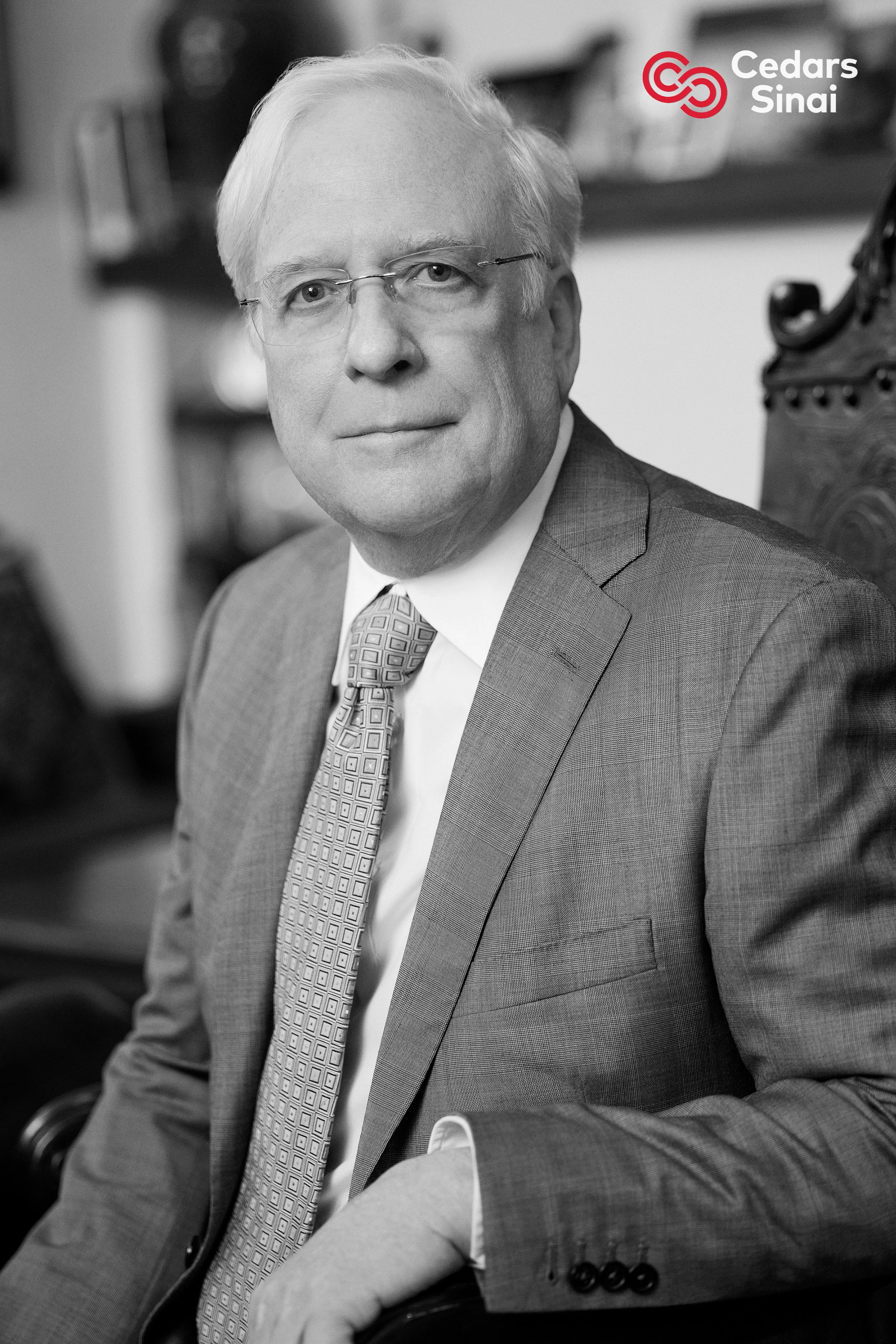 Corporate Headshots in Los Angeles. Top executive branding photo studio, images that make you stand out. Kenneth Dolin Photography best photo studio for realtor headshots, corporate headshots, ceo portraits, executive branding photography, personal b