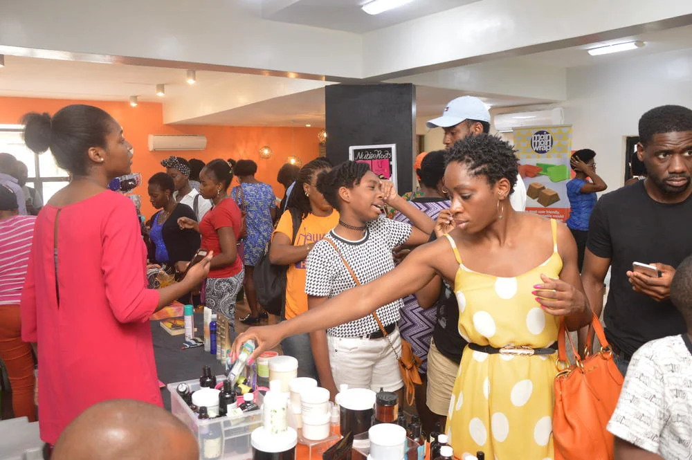 Attendees shopping at #NITC15