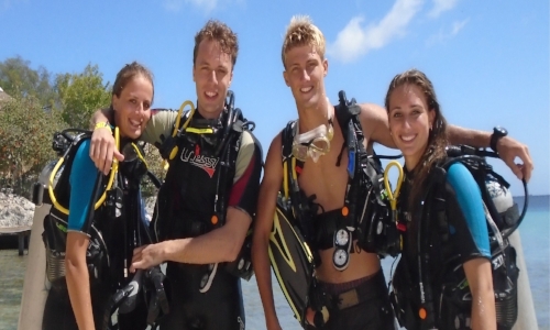 PADI Introduction Dive Curacao.jpg