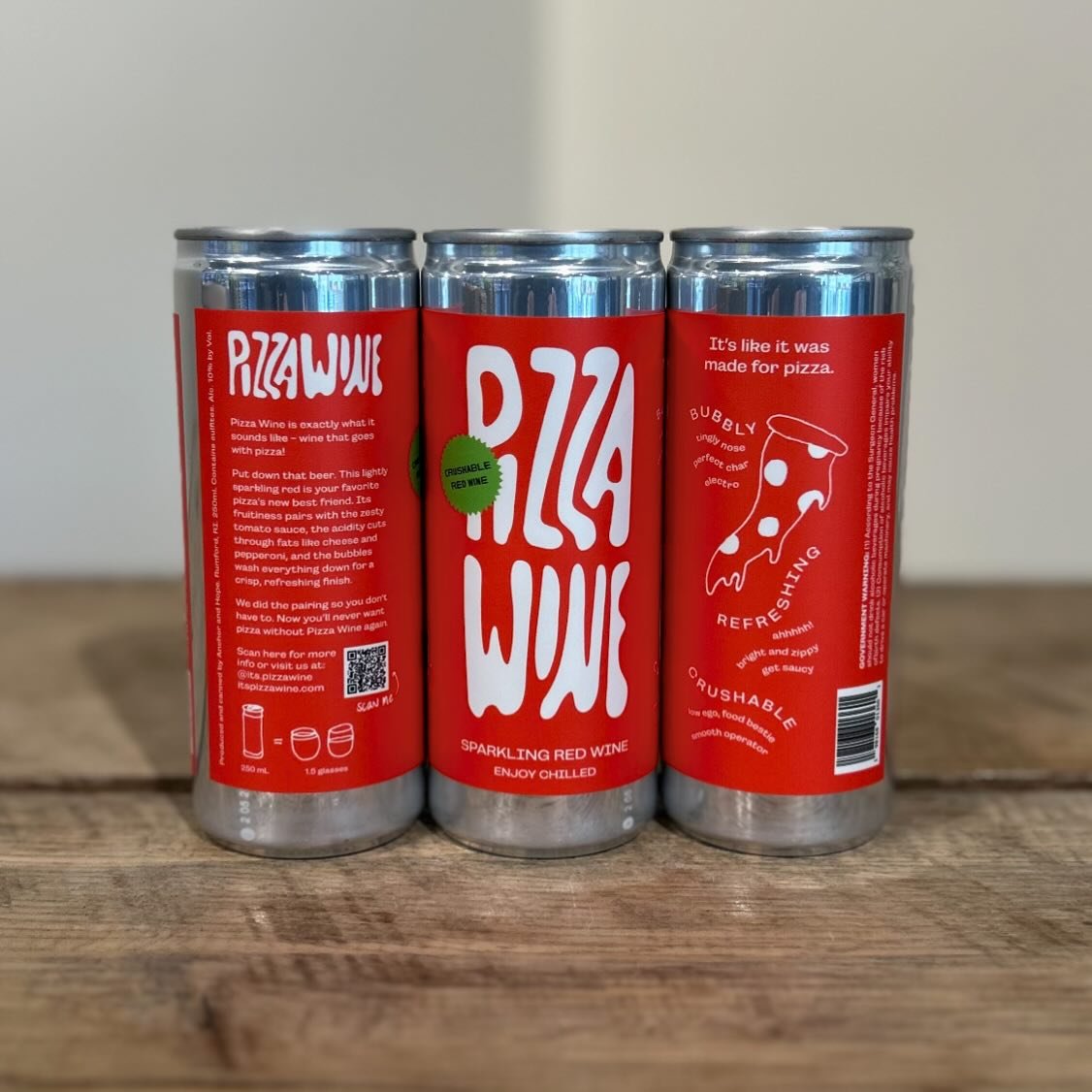 Introducing @its.pizzawine #NowAvailable #SudburyCraftBeer #TheSuds
&mdash;
CRUSHABLE, SPARKLING RED WINE &ndash; MADE FOR PIZZA

🍕 THE ACIDITY CUTS THROUGH FATS LIKE CHEESE &amp; PEPPERONI.

🍕THE FRUITINESS PAIRS WITH ZESTY TOMATO SAUCE.

🍕THE BU