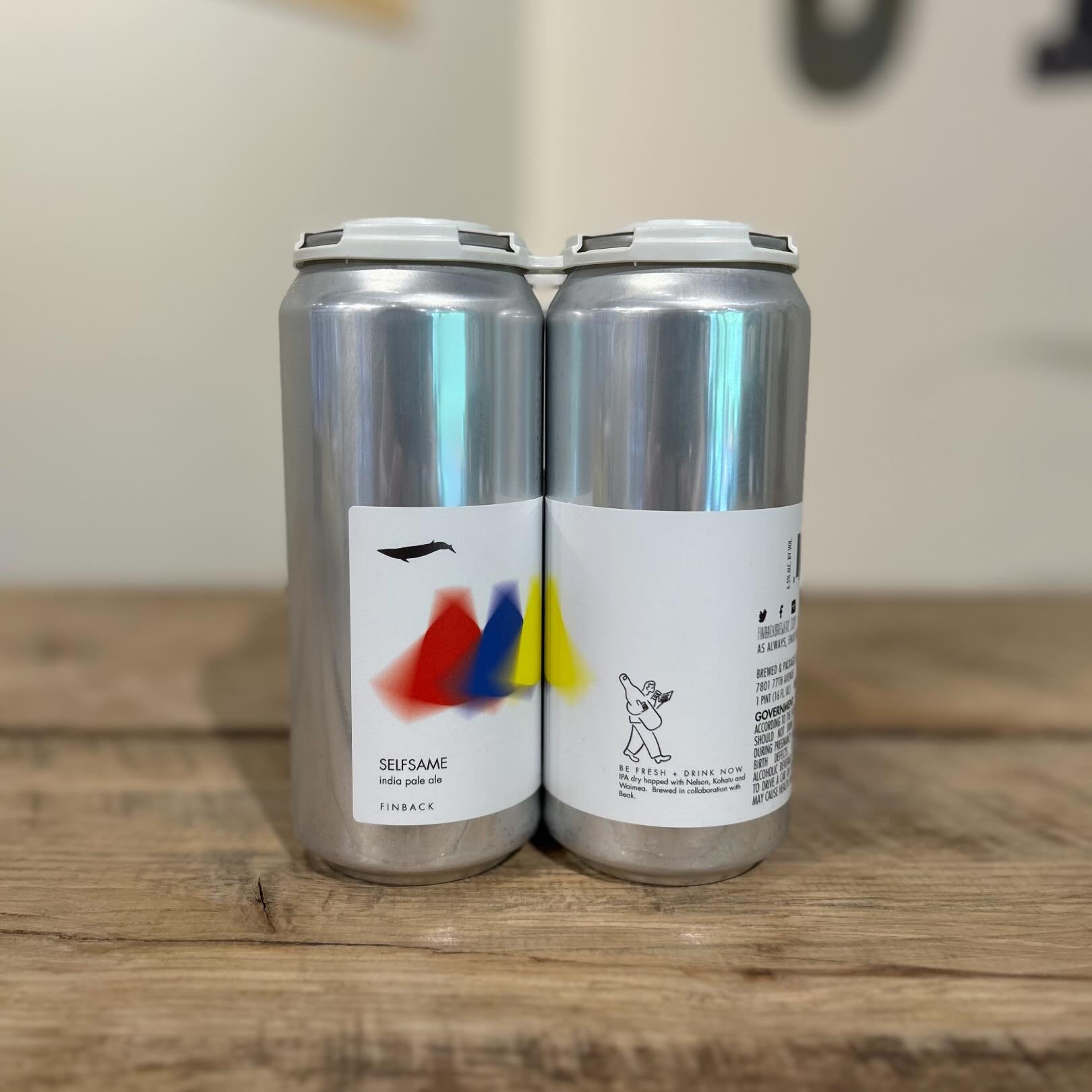 Fresh @finbackbrewery #NowAvailable #SudburyCraftBeer #FollowTheWhale
&mdash;
Our collaboration with @thebeakbrewery is ready for your drinking pleasure.

Selfsame is a soft, easy-drinking IPA with a dry hop of Nelson, Kohatu, and Waimea hops. This t