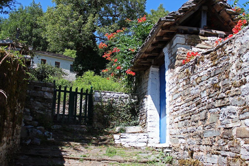 Koukouli village A traditional village with large mansions and fountains of exceptional popular architecture, birthplace of national benefactors and intellectuals, such as folklore scientist and herb collector Kostas Lazaridis (1904-1987), whose large herb collection is on display at the Rizario Museum of the Ecclesiastic School “Kostas Lazaridis”. It is located 38 km NW of Ioannina.