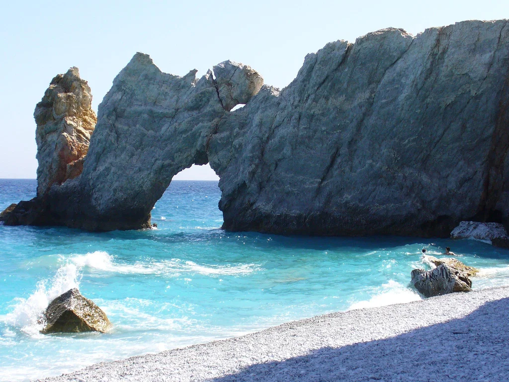 Lalaria_Beach.jpg