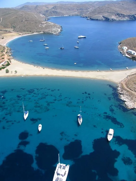 Kolona beach, Kythnos.jpg
