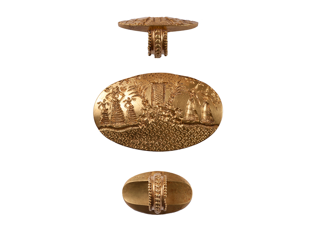 The largest ring discovered was made of multiple finely soldered gold sheets. (University of Cincinnati)