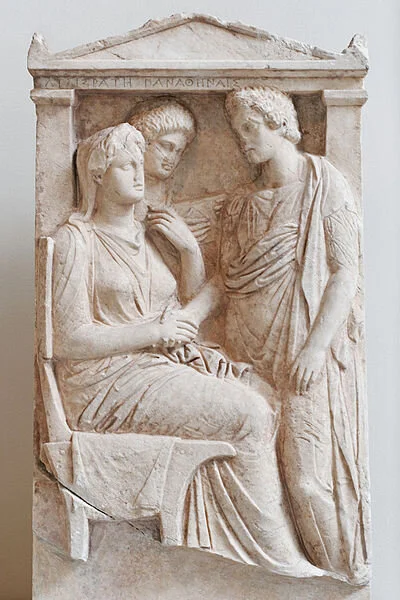 400px-Stele_Lysistrate_Met_06.287.jpg
