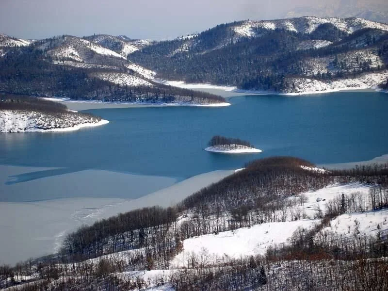 plastira-lake-snow (5).jpg