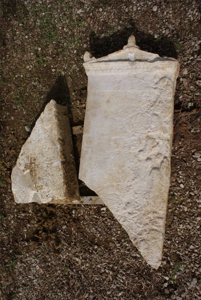 tomb1-686x1024.jpg