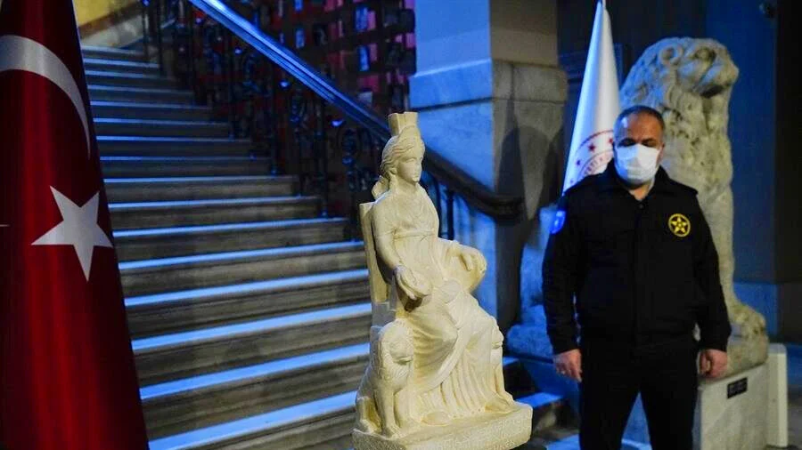 The statue of the Ancient Greek Goddess, Cybele, goes to Turkey