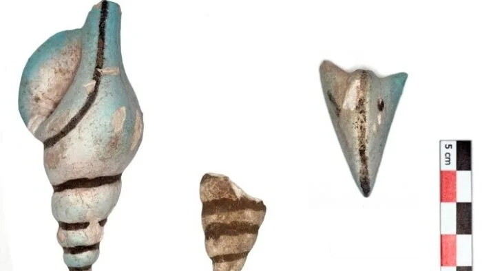 Exquisite pottery shell and other objects found at the Akrotiri site in the 2020 dig. Credit: Ministry of Culture of Greece