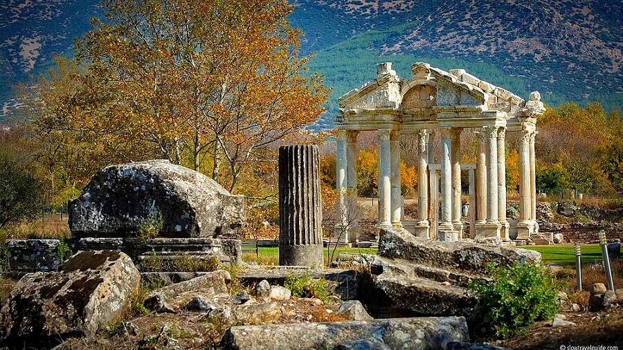Archaeologists in Turkey Unearth 2,500-Year-Old Ancient Greek Temple of Aphrodite
