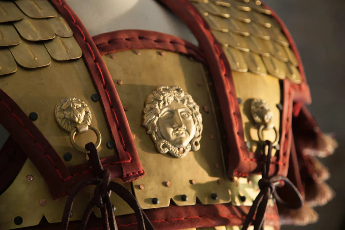 hellenic_armors_19_16.jpg