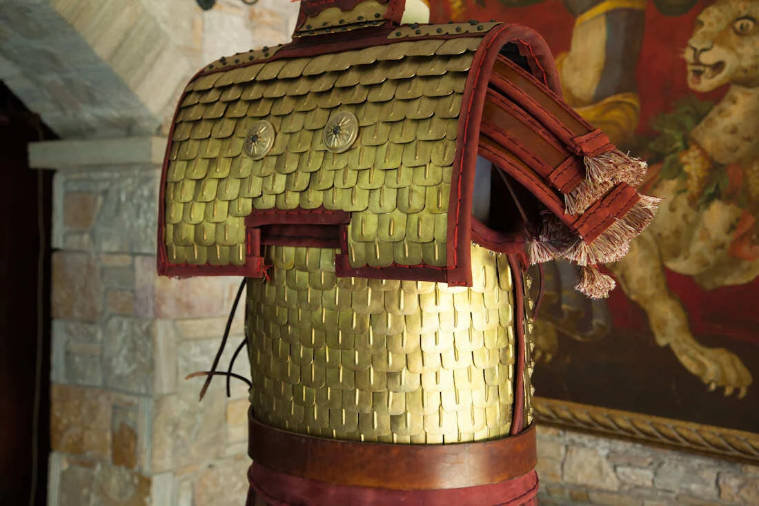 hellenic_armors_19_21.jpg