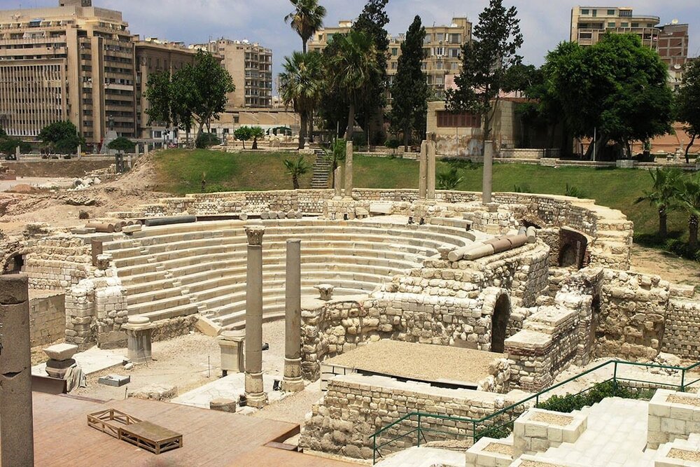Αρχαιολογικά κατάλοιπα Ρωμαϊκού Αμφιθεάτρου στην Αλεξάνδρεια, 4ος αι. Μ.Χ., μέσω της Εγκυκλοπαίδειας Αρχαίας Ιστορίας