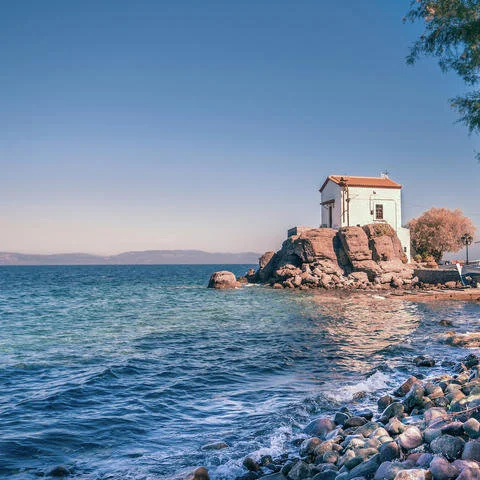 119903-lesvos-greece-sea.jpg