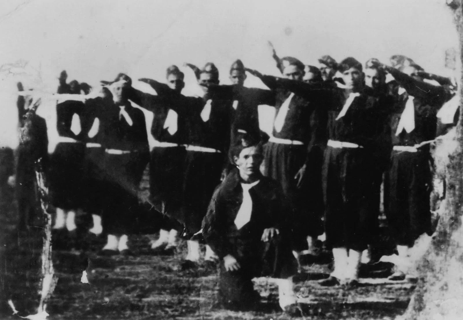 1936-1940-εον-εθνικη-οργανωση-νεολαιας-κερδυλλιων.jpg