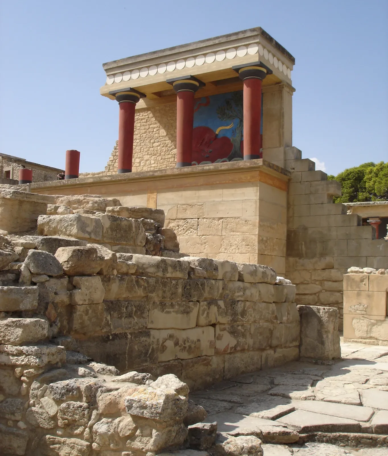 Portion-palace-Minoan-Knossos-Greece-Crete.webp