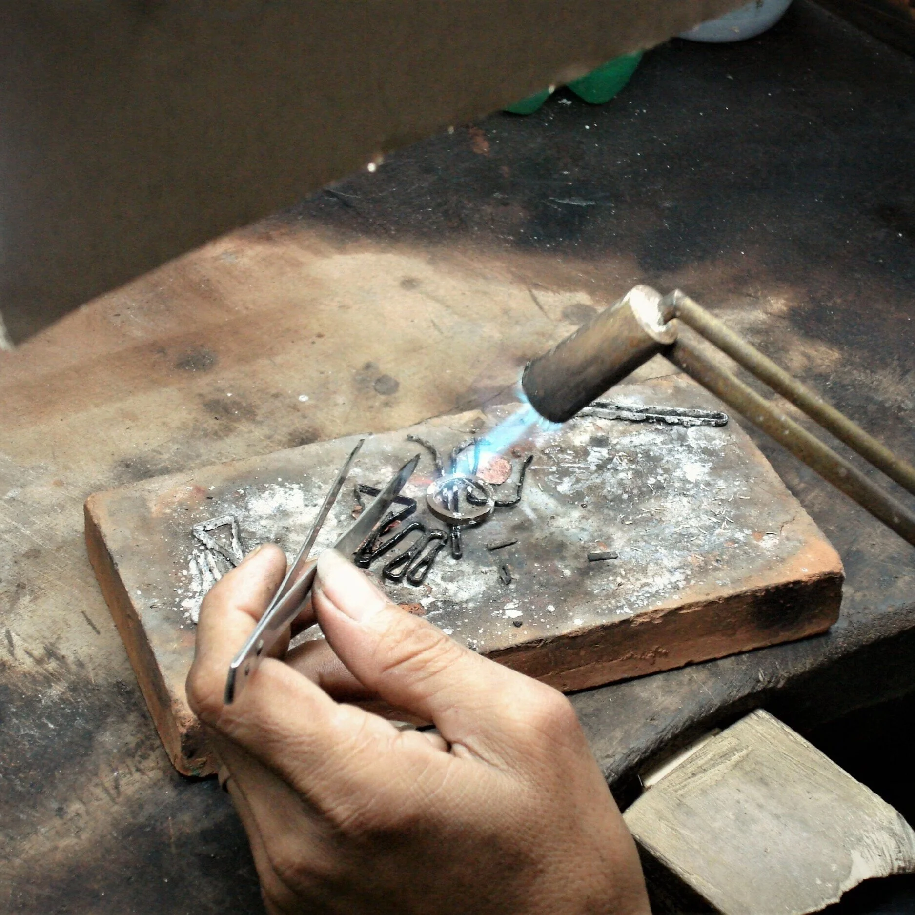 Scapular medal cast in USA in yellow bronze or sterling silver.