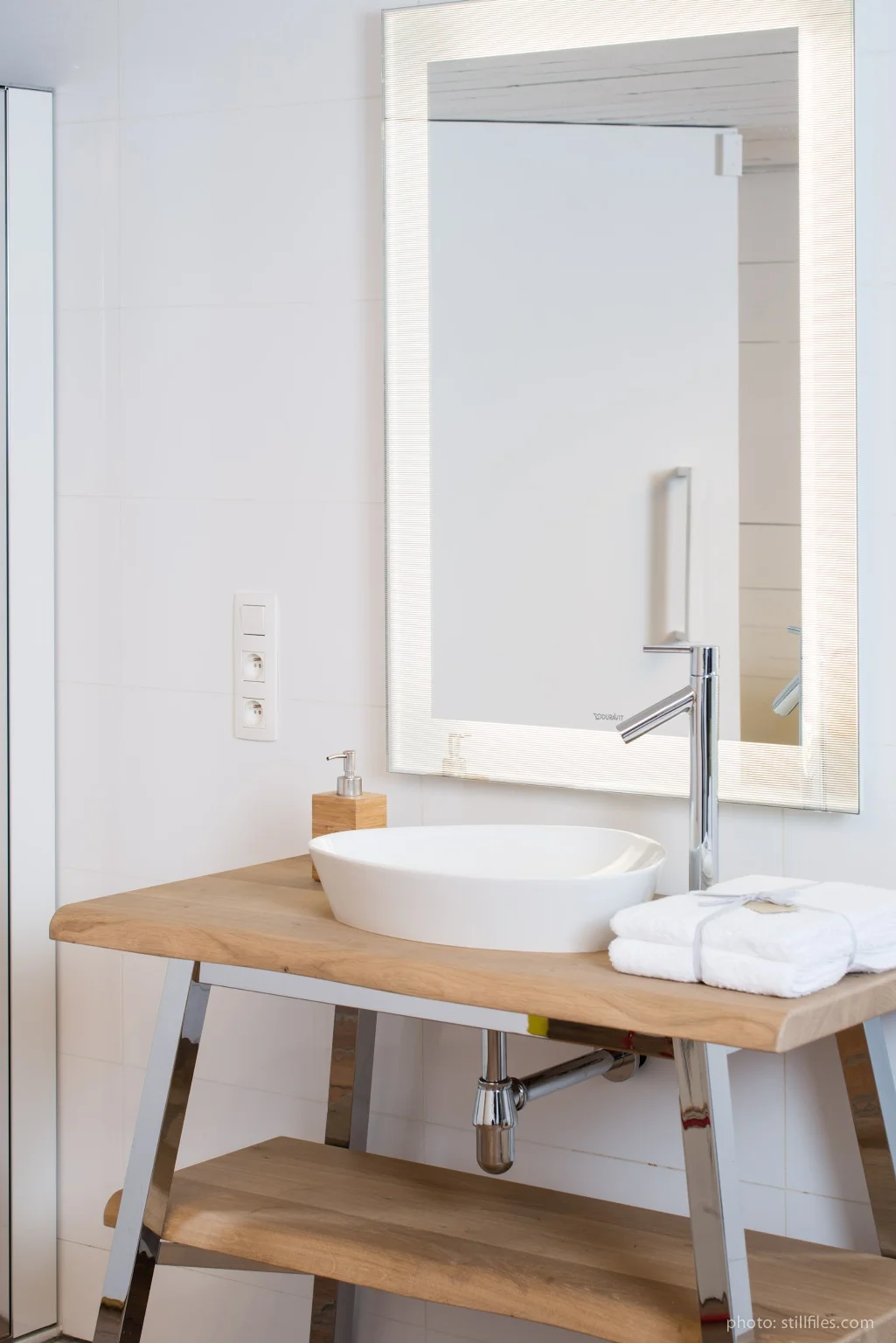 1702_ANR_duravit_friends_fred_20.jpg
