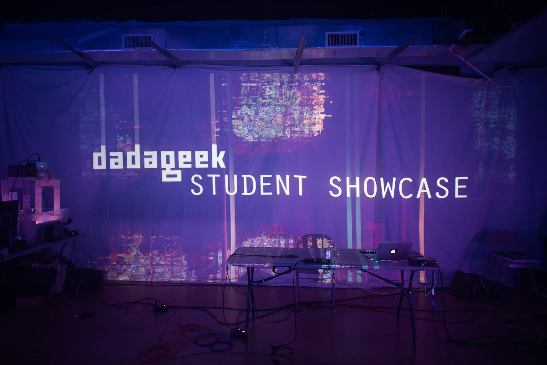 Q2_dadageek Student Showcase-3.jpg