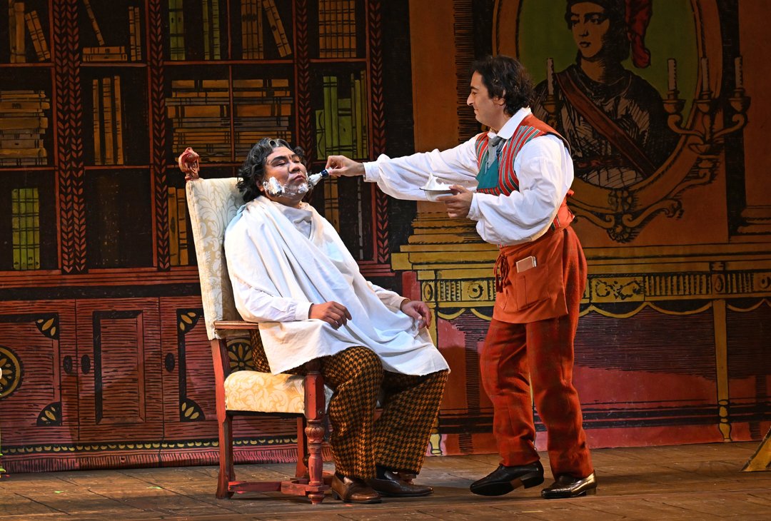 Bartolo (Peixin Chen) and Figaro (Rodion Pogossov)