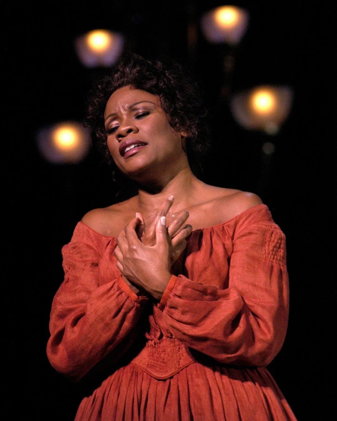 ⏰ It's time for the Weekly Opera Rewind, where Cincinnati Opera history takes the spotlight.

Join us each week as we pull a gem from our photo archives to relive a moment worth applauding. 👏

Pictured: Mezzo-soprano Denyce Graves in the title role 