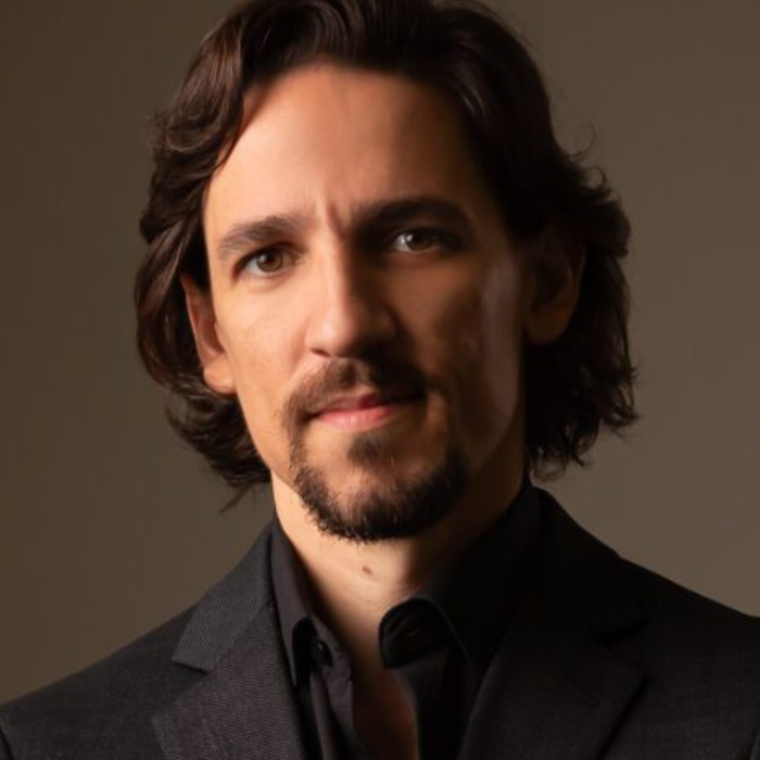 Cervilio Amador // Choreographer