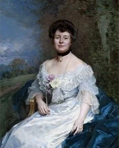 They didn't just take the stage. 

They built it. 

This Women&rsquo;s History Month, Cincinnati Opera is proud to stand alongside fellow cultural institutions to honor the women whose vision helped shape Cincinnati&rsquo;s creative landscape.

Anna 