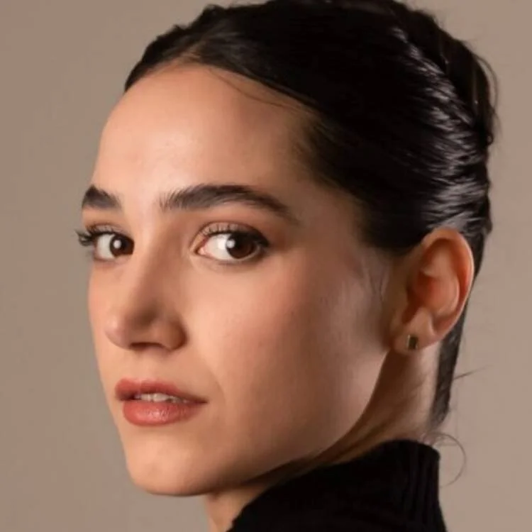 Amanda Perez Duarte // Dancer