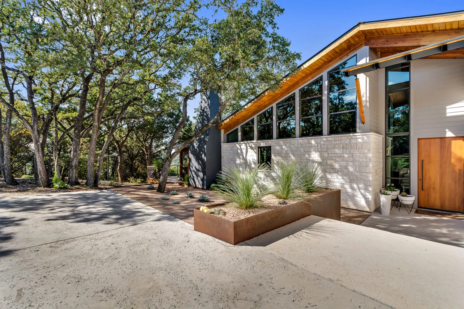 floyd house.jpg