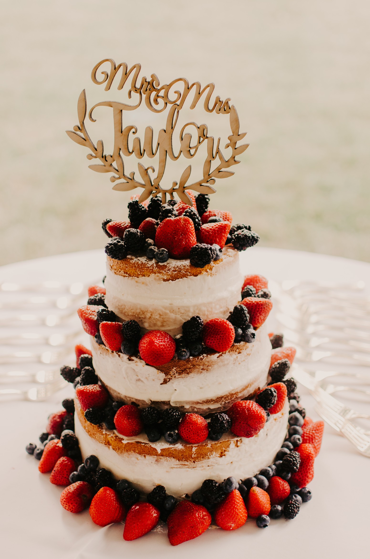 wedding-cake-photography.jpg.