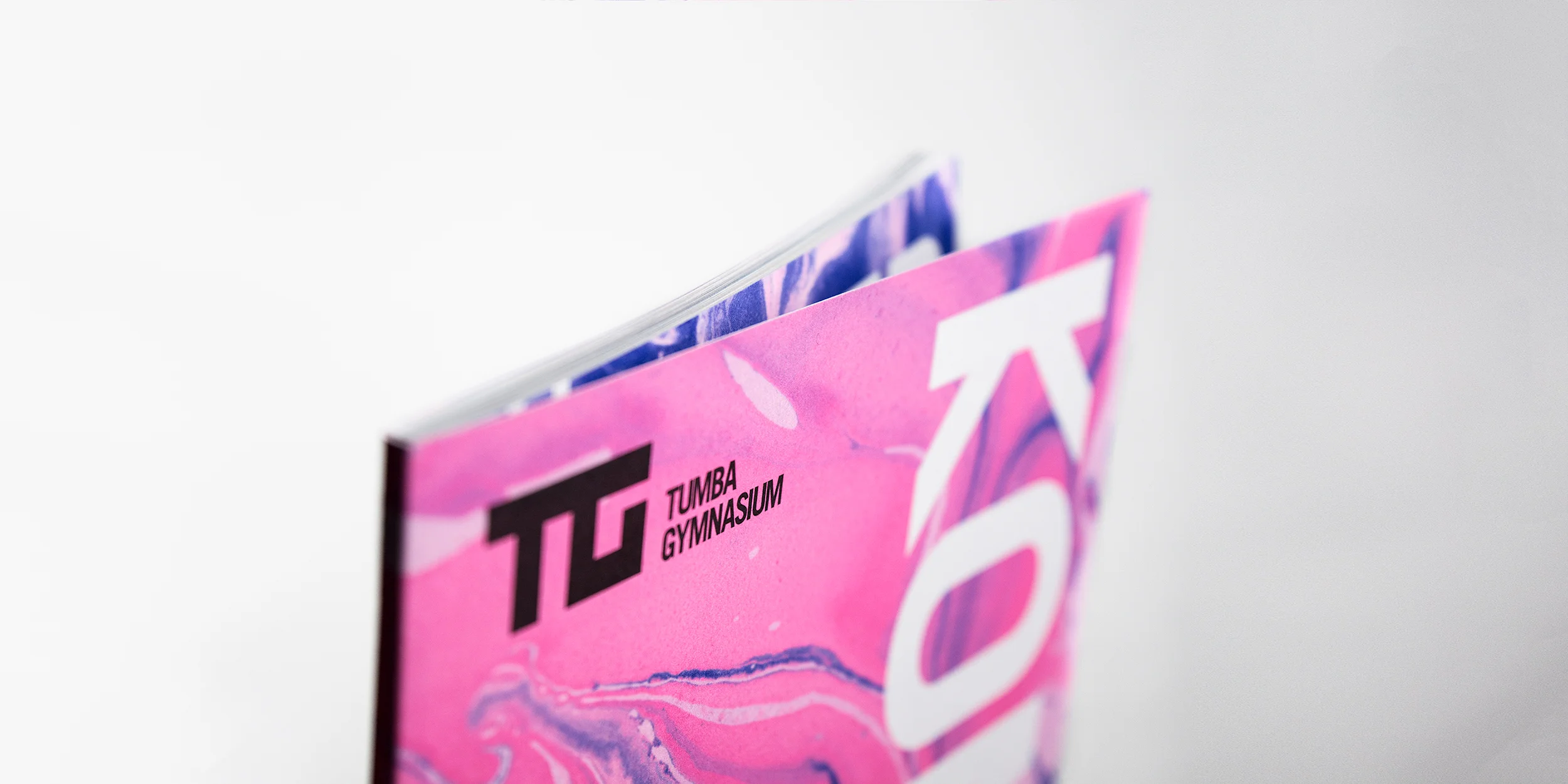 tg_folder_close_up_01.jpg