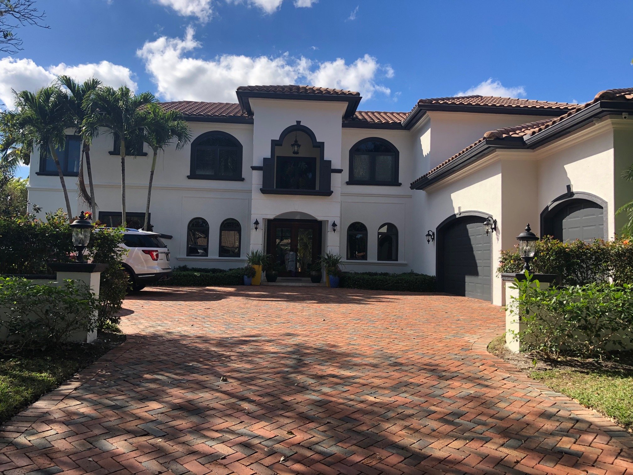 Interior and Exterior Paint Consultant — Exclusively To Design